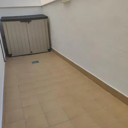 Piso Recien Reformado A Menos De 50m De La Playa